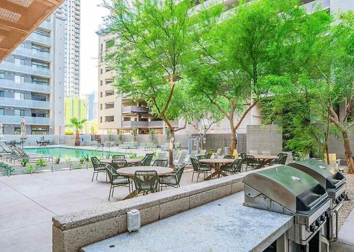 Dt Phx Getaway With Balcony Gym Pool Parking Appartamento Phoenix