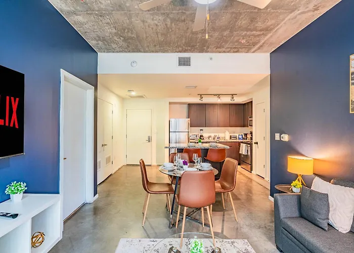 Dt Phx Getaway With Balcony Gym Pool Parking Appartamento Phoenix