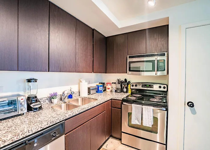 Dt Phx Getaway With Balcony Gym Pool Parking Appartamento Phoenix