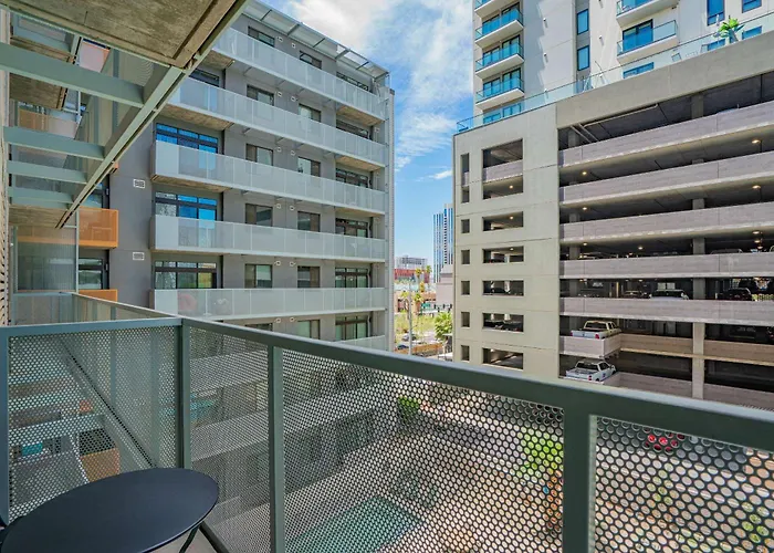 Dt Phx Getaway With Balcony Gym Pool Parking Appartamento Phoenix