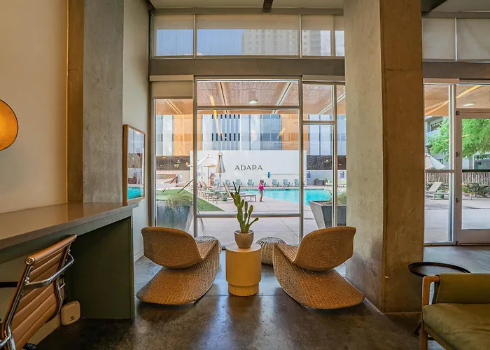 Dt Phx Getaway With Balcony Gym Pool Parking Appartamento Phoenix
